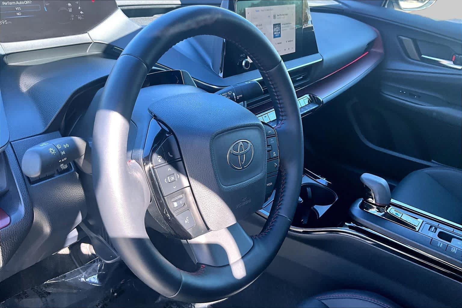 Used 2024 Toyota Prius Prime FWD image 16
