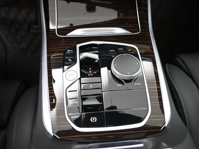 New 2026 BMW X5 sDrive40i image 4