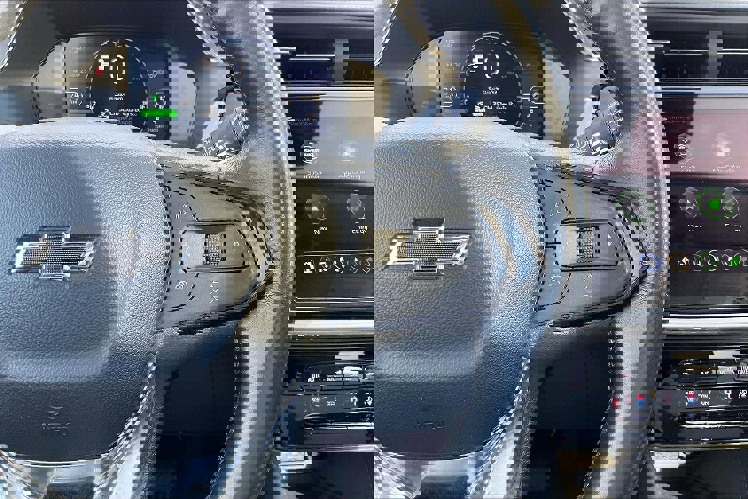 Used 2023 Chevrolet Bolt EUV Premier w/ Sun & Sound Package image 22