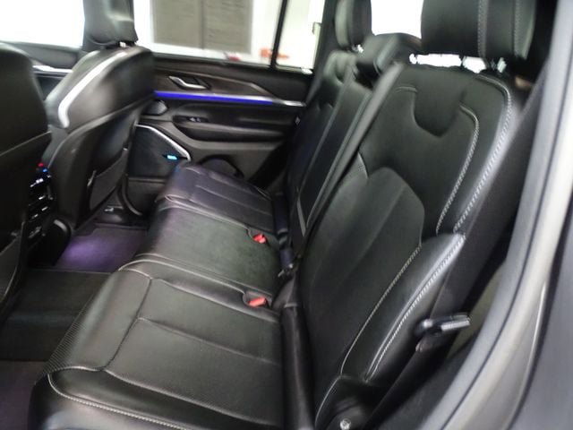 Certified 2023 Jeep Grand Cherokee Overland w/ Advanced Protech Group III image 4