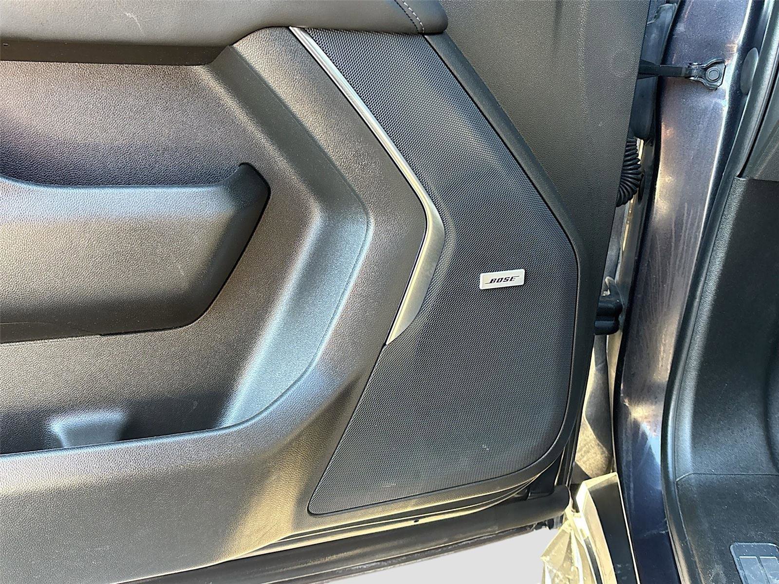 Used 2023 Chevrolet Suburban LT w/ Luxury Package image 18