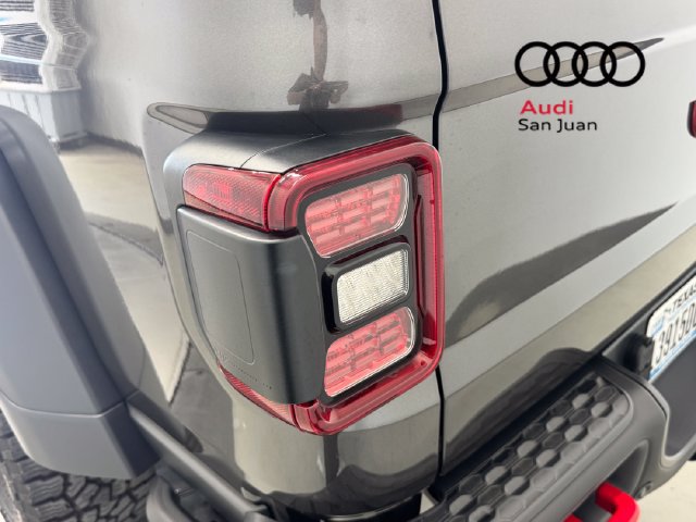 Used 2025 Jeep Gladiator Rubicon w/ Safety Group AWD/4WD image 12