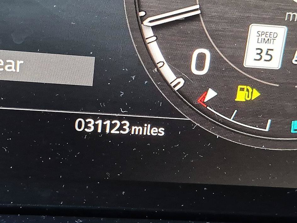 Used 2023 Land Rover Defender 90 SE AWD/4WD image 20