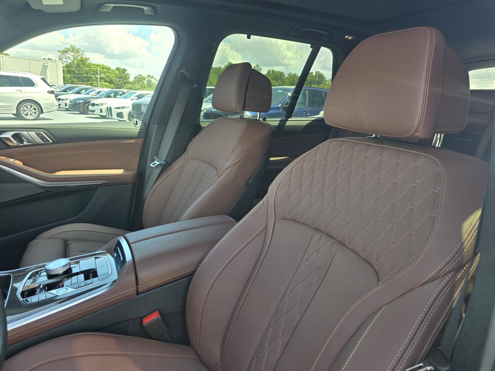 New 2026 BMW X5 M60i w/ Executive Package AWD/4WD image 17