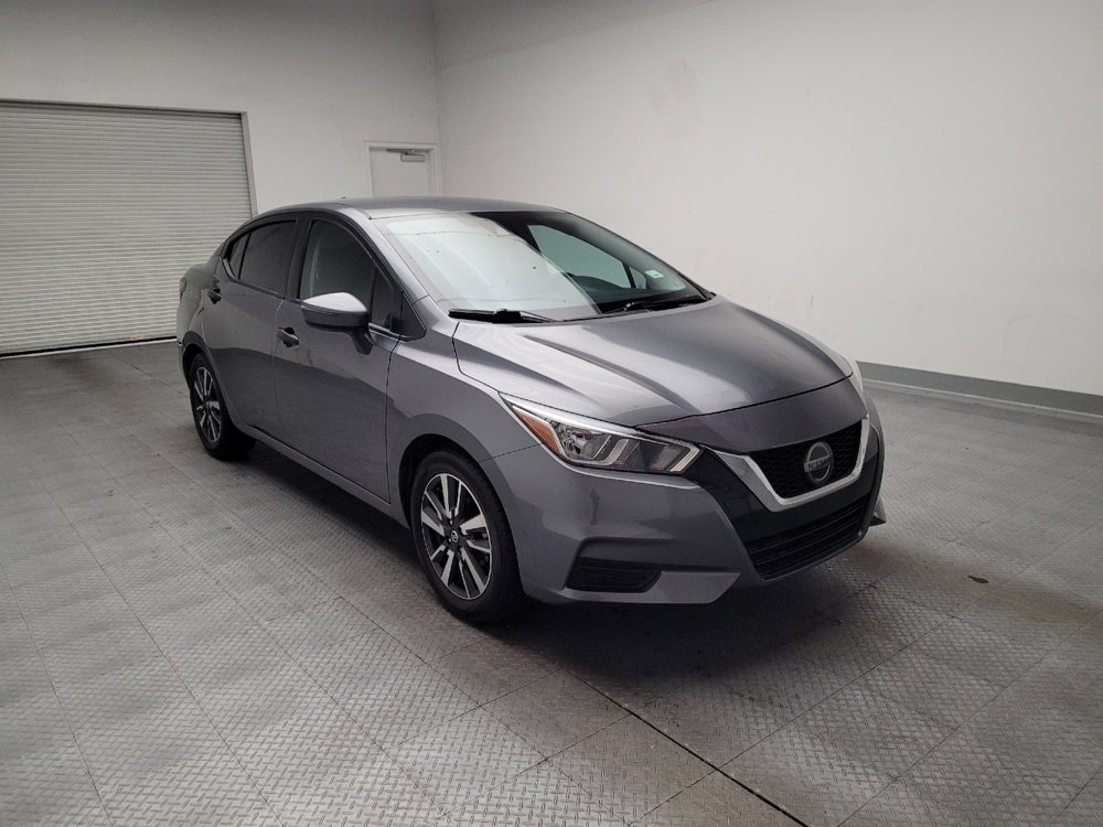 Used 2021 Nissan Versa SV FWD image 13