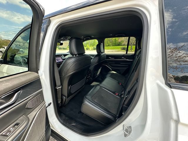 Used 2022 Jeep Grand Cherokee Trailhawk image 18