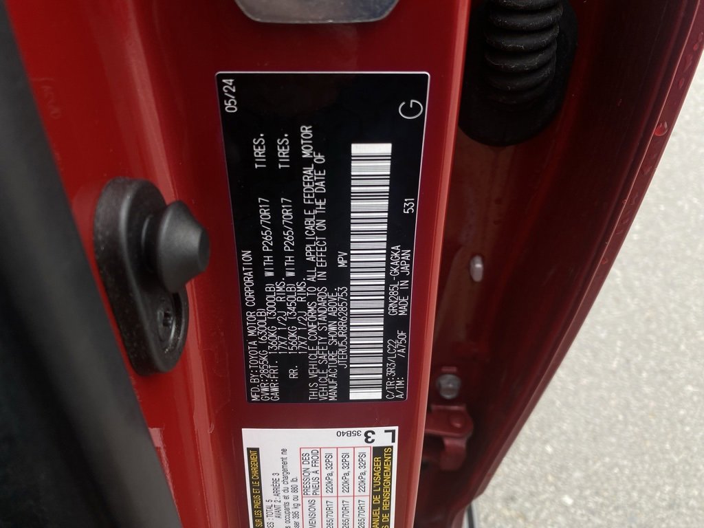 Used 2024 Toyota 4Runner TRD Off-Road Premium image 32