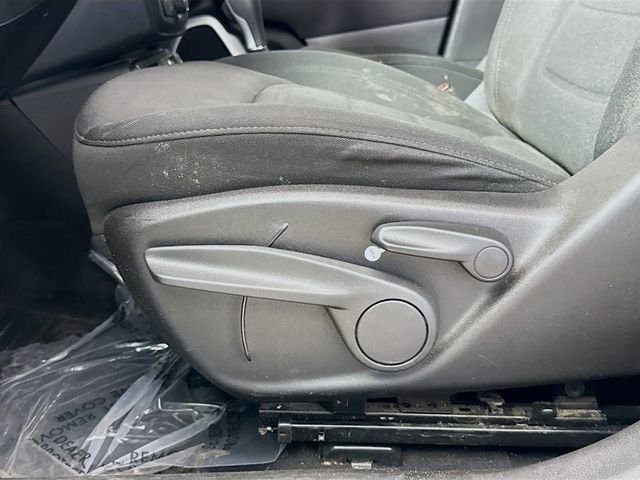 Used 2020 Jeep Renegade Latitude w/ Cold Weather Group image 20