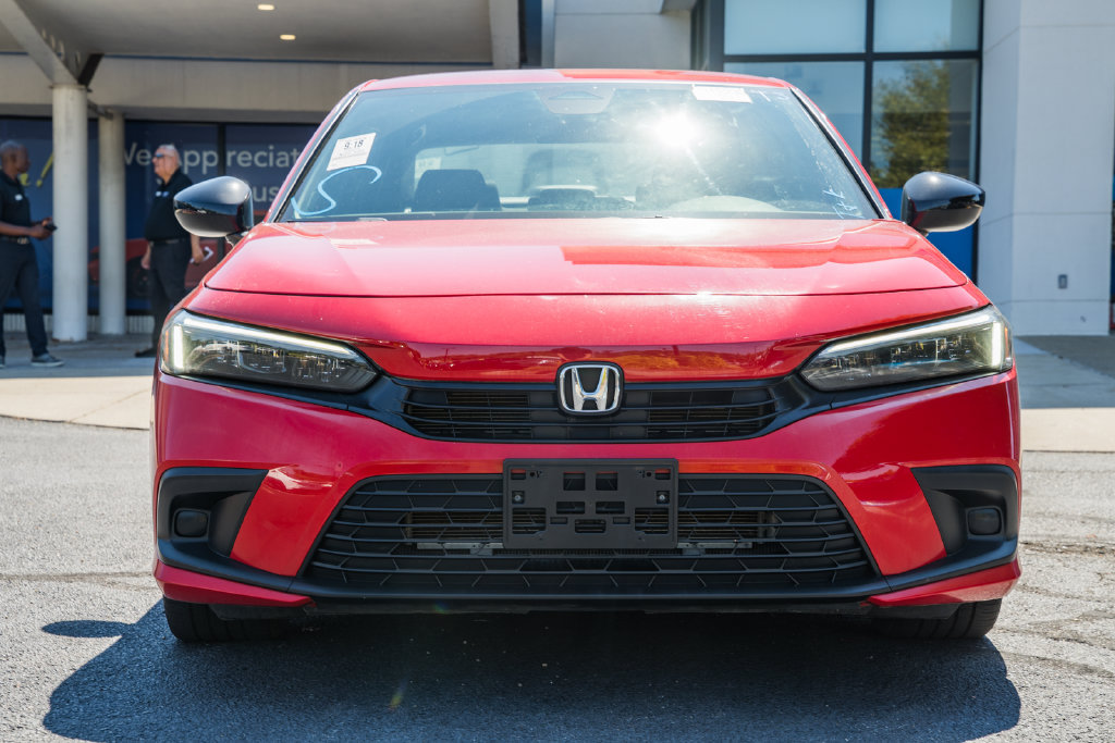 Used 2023 Honda Civic Sport image 2