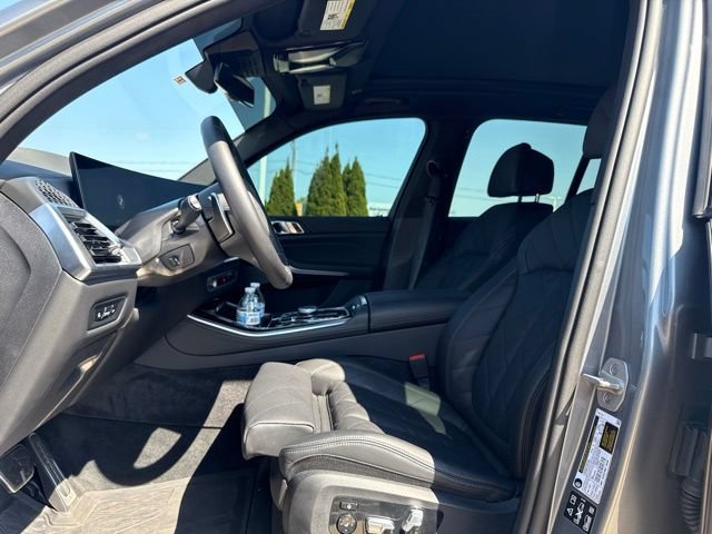 Certified 2025 BMW X5 xDrive40i w/ M Sport Package AWD/4WD image 13