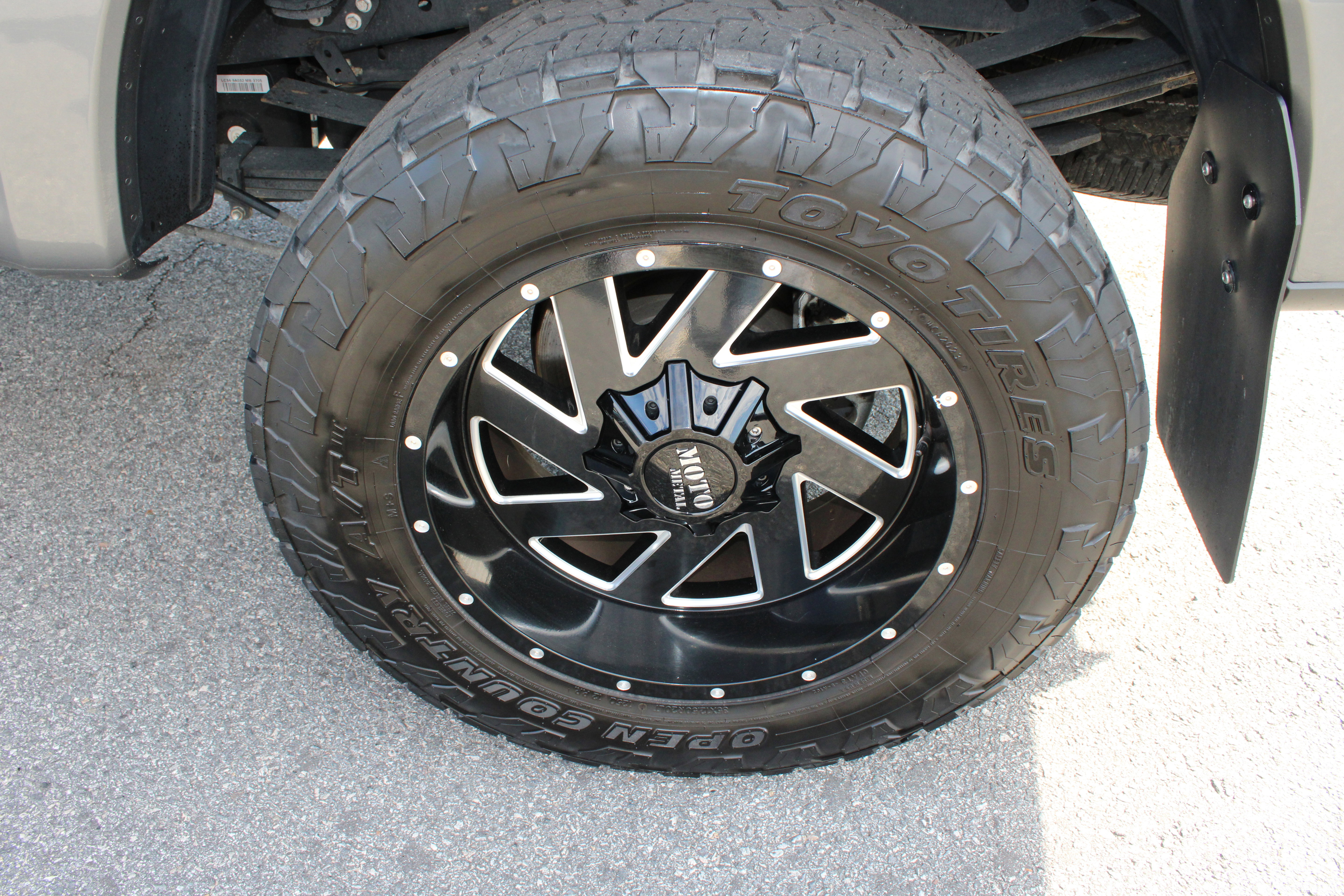 Used 2022 Ford F250 Lariat image 11