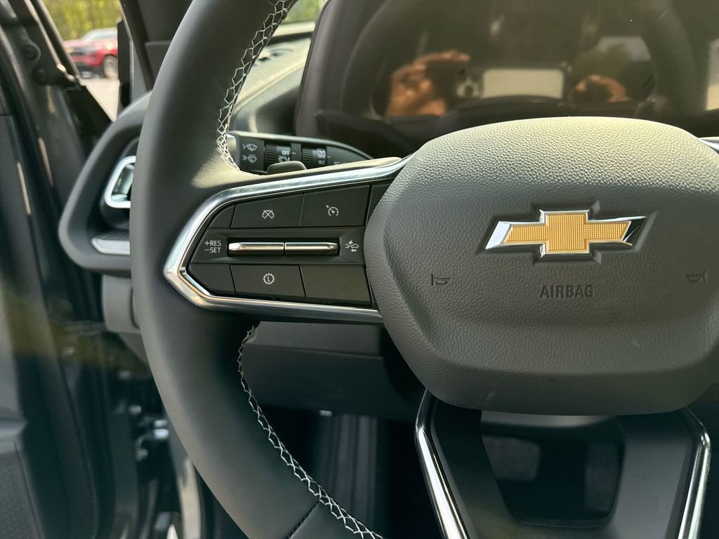 New 2026 Chevrolet Traverse LT FWD image 17