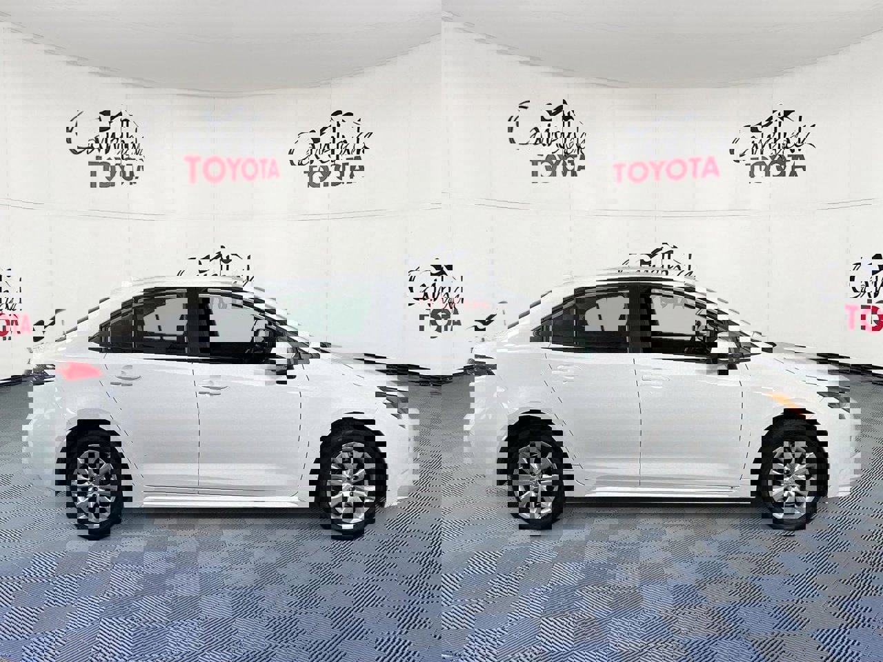 Used 2024 Toyota Corolla LE image 8