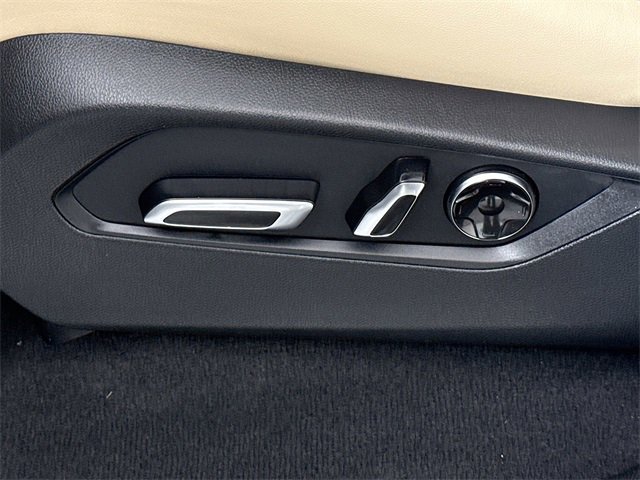 Used 2025 Acura MDX w/ Technology Package image 12