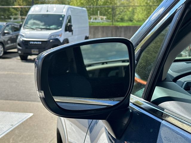 Used 2024 Subaru Ascent Premium w/ Convenience Package image 9