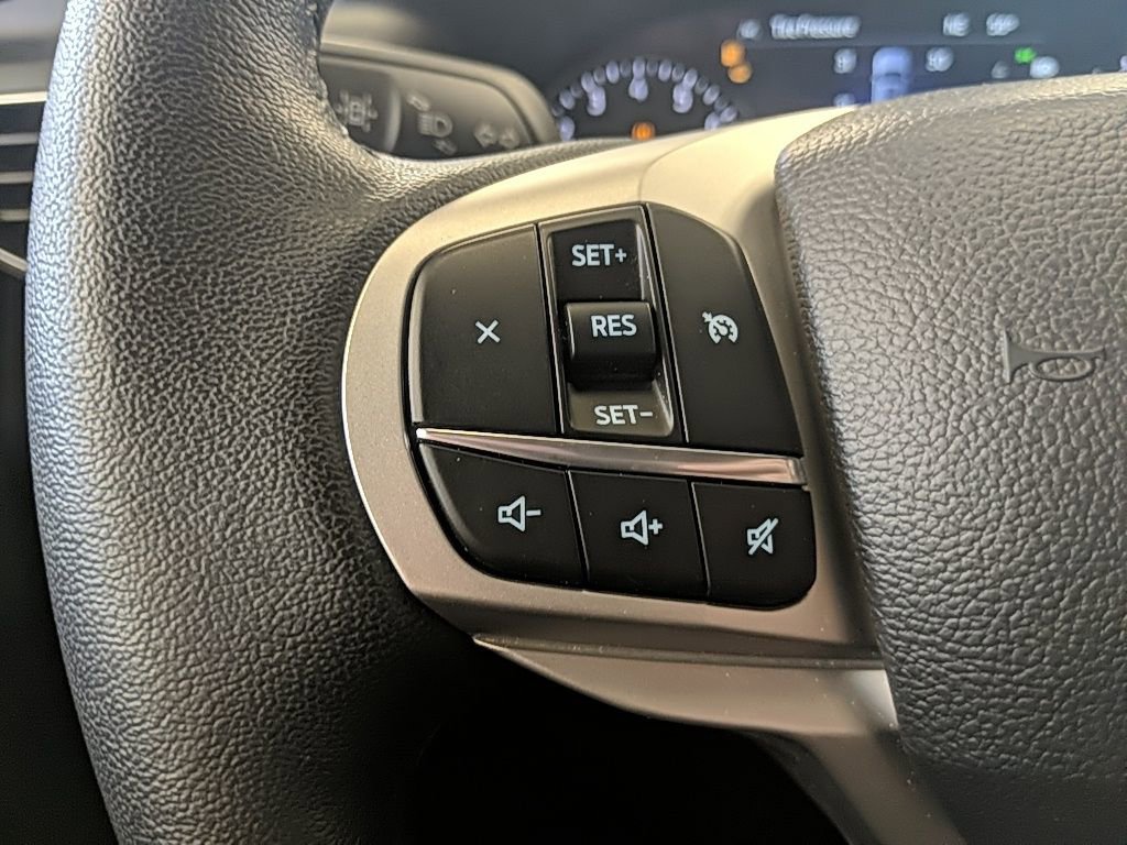 Used 2023 Ford Explorer XLT w/ Equipment Group 202A image 17