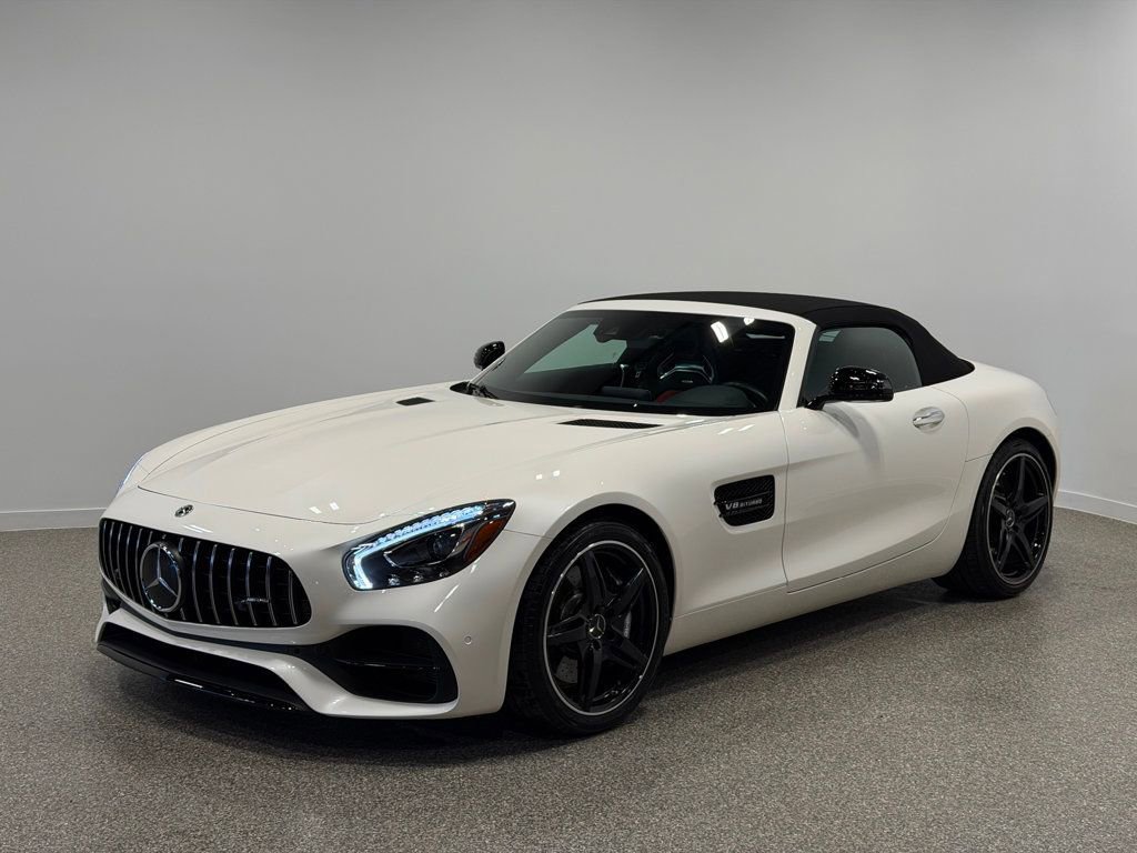Used 2018 Mercedes-Benz AMG GT Roadster image 3