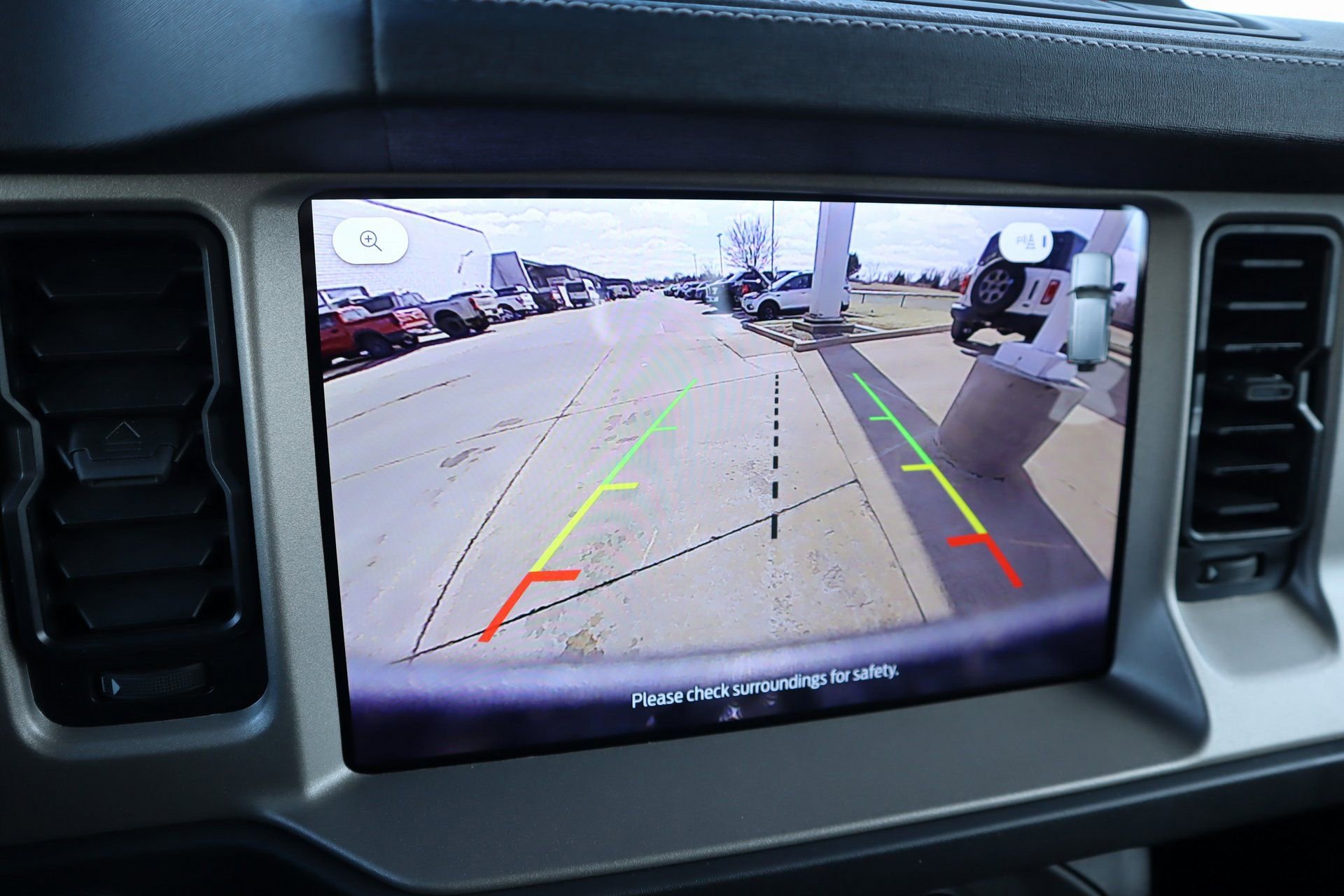 New 2025 Ford Bronco Outer Banks image 8