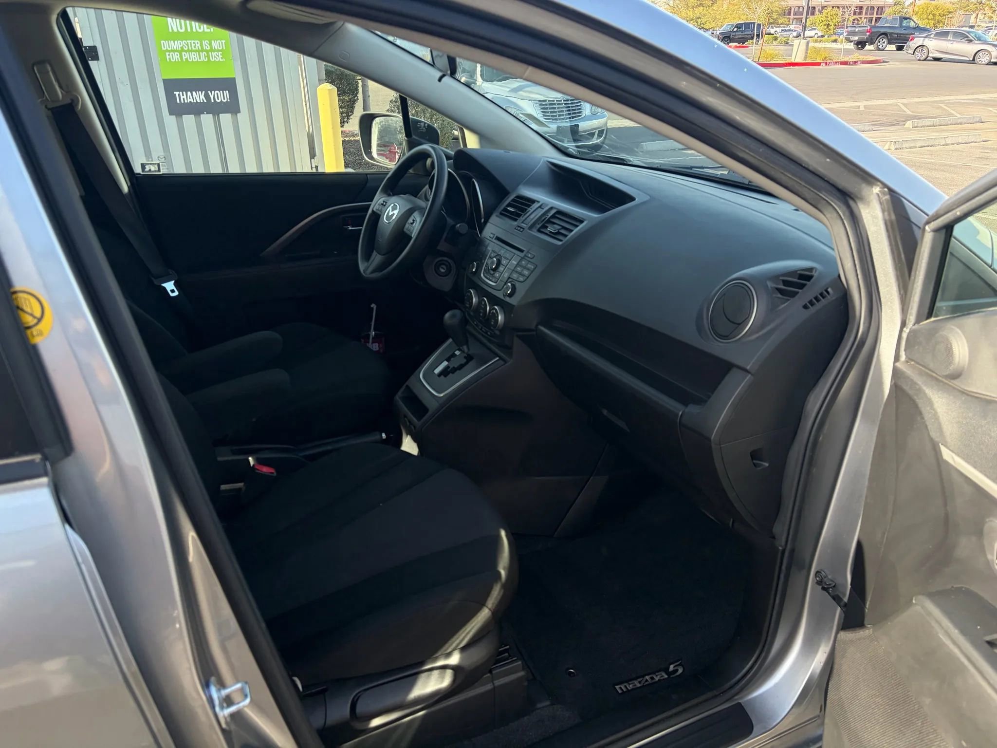 Used 2014 MAZDA MAZDA5 Sport image 12