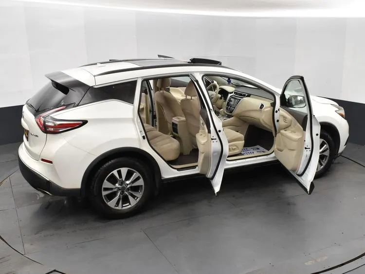 Used 2016 Nissan Murano SV w/ Premium Package image 6