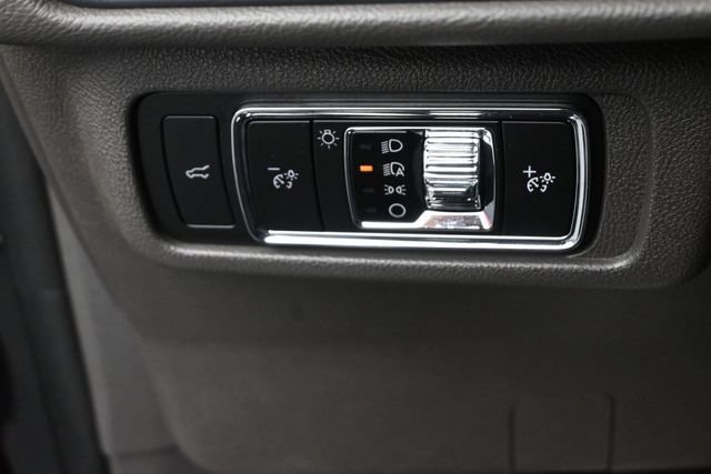 Certified 2023 Lincoln Corsair Reserve AWD/4WD image 17
