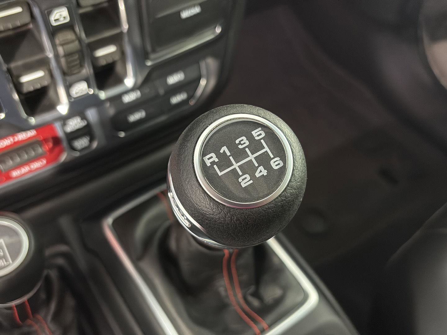 Used 2023 Jeep Wrangler Unlimited Rubicon AWD/4WD image 40
