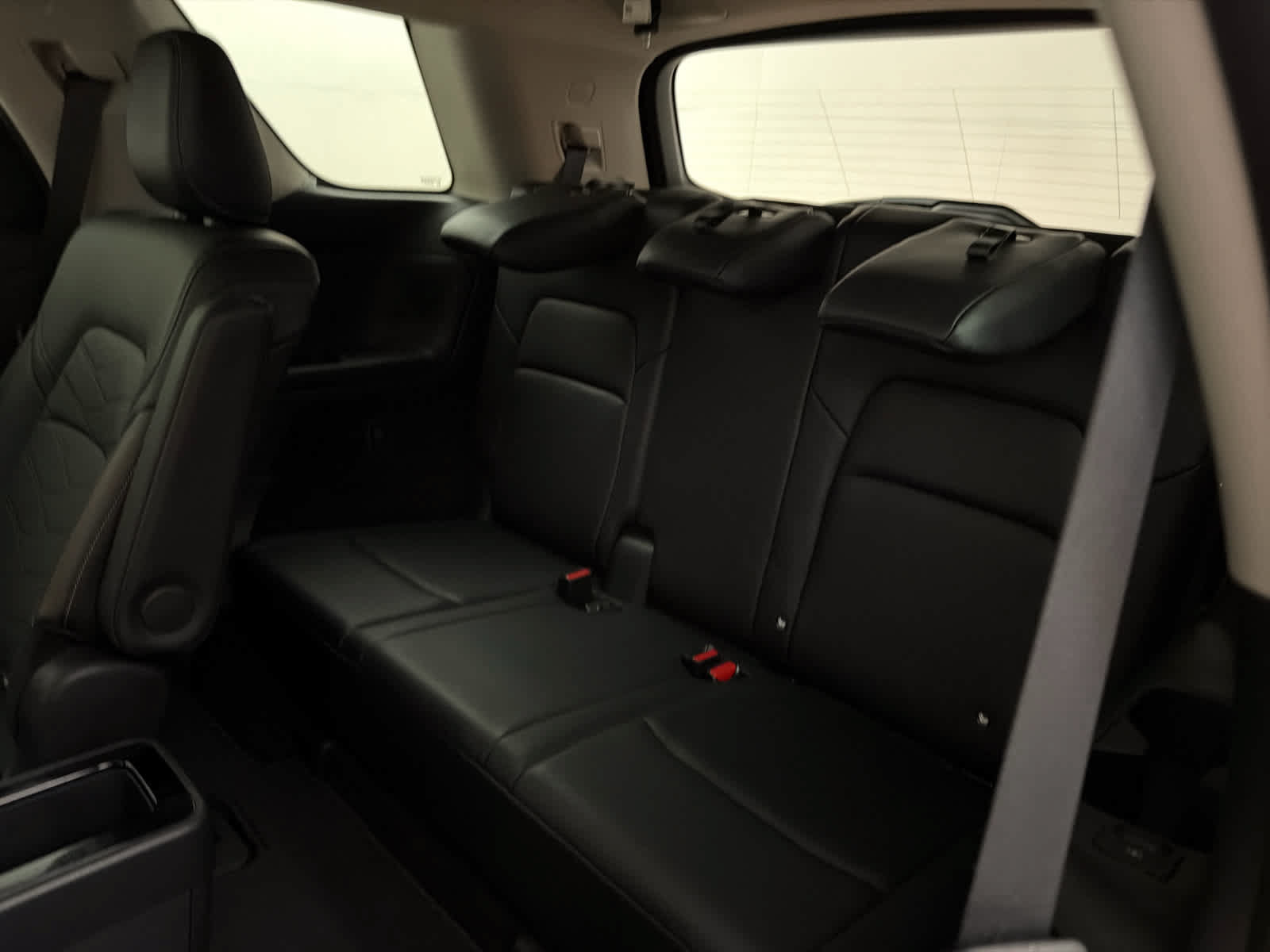 Certified 2024 Nissan Pathfinder Platinum FWD image 17