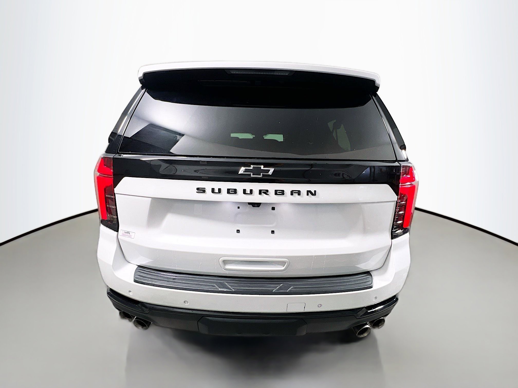 Used 2025 Chevrolet Suburban Z71 image 6