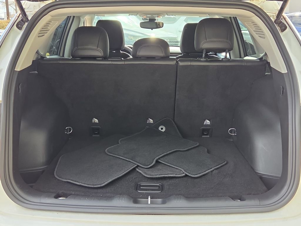 Used 2022 Jeep Compass Latitude image 16