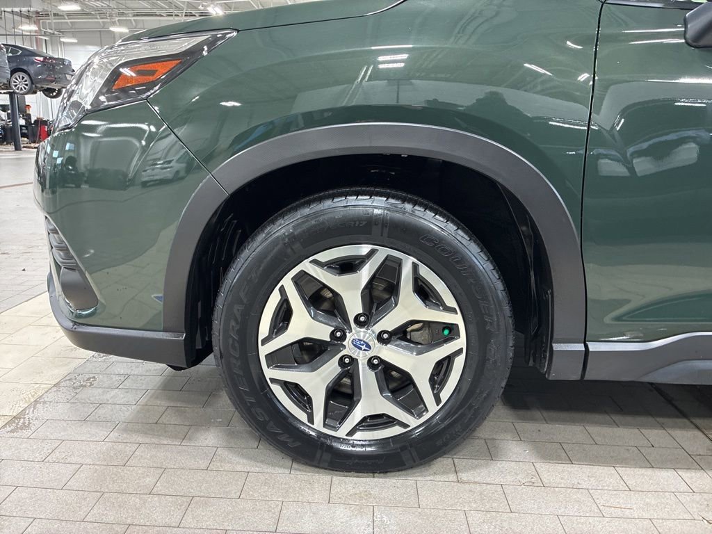 Certified 2023 Subaru Forester Premium image 15