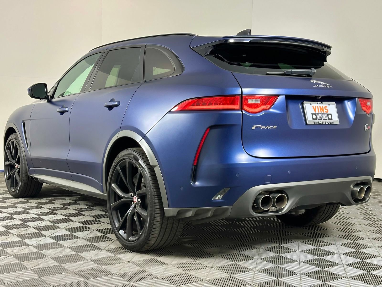 Used 2020 Jaguar F-PACE SVR AWD/4WD image 32