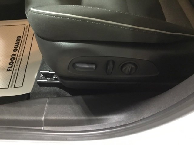 Used 2023 Chevrolet TrailBlazer LT image 30