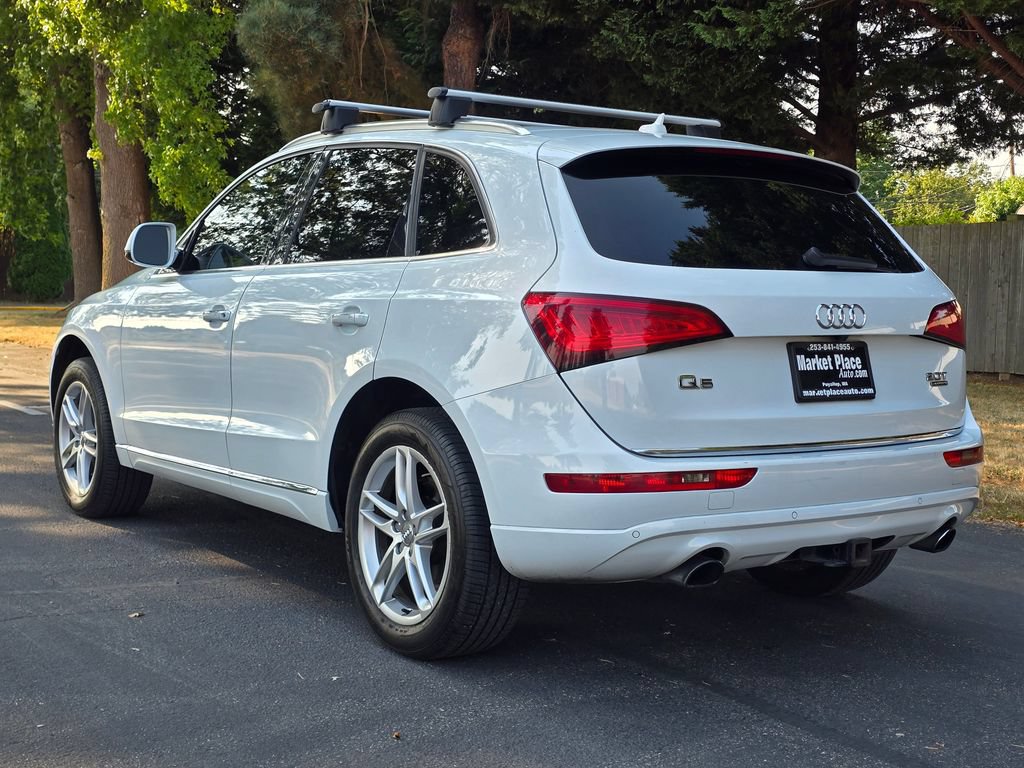 Used 2016 Audi Q5 2.0T Premium Plus w/ Technology Package AWD/4WD image 4