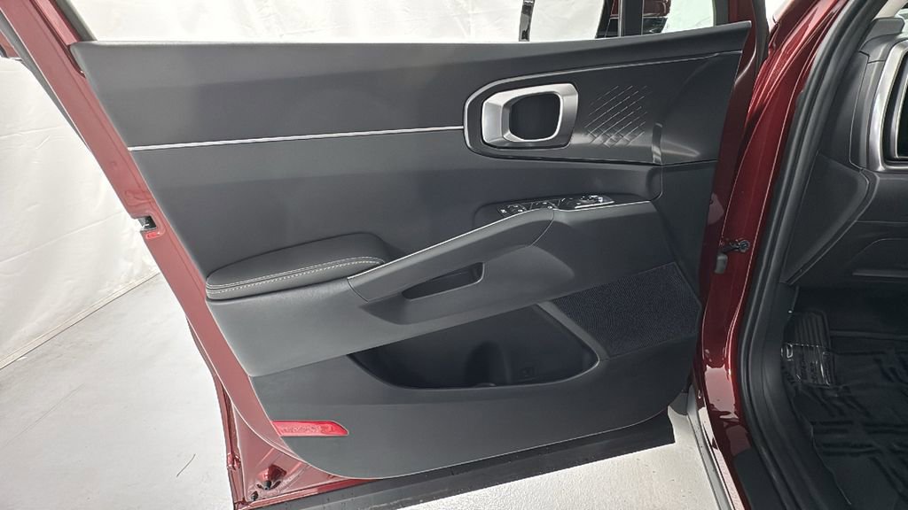 New 2025 Kia Sorento S image 19