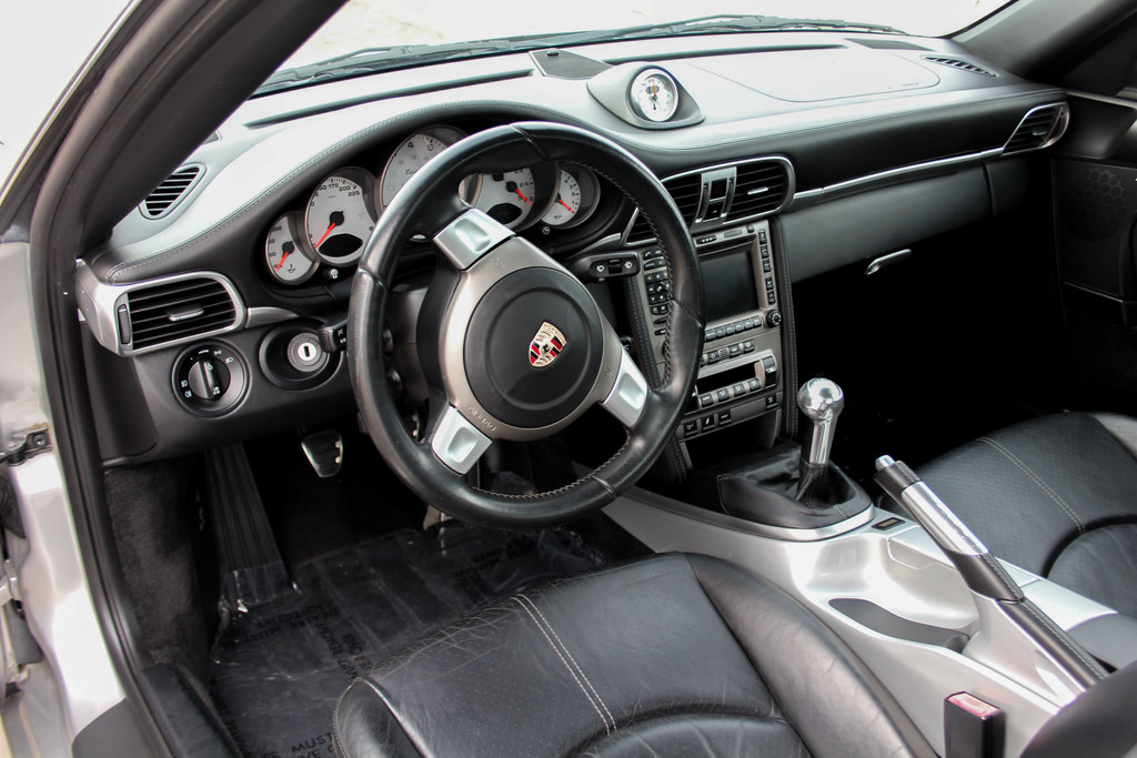 Used 2007 Porsche 911 Turbo AWD/4WD image 33