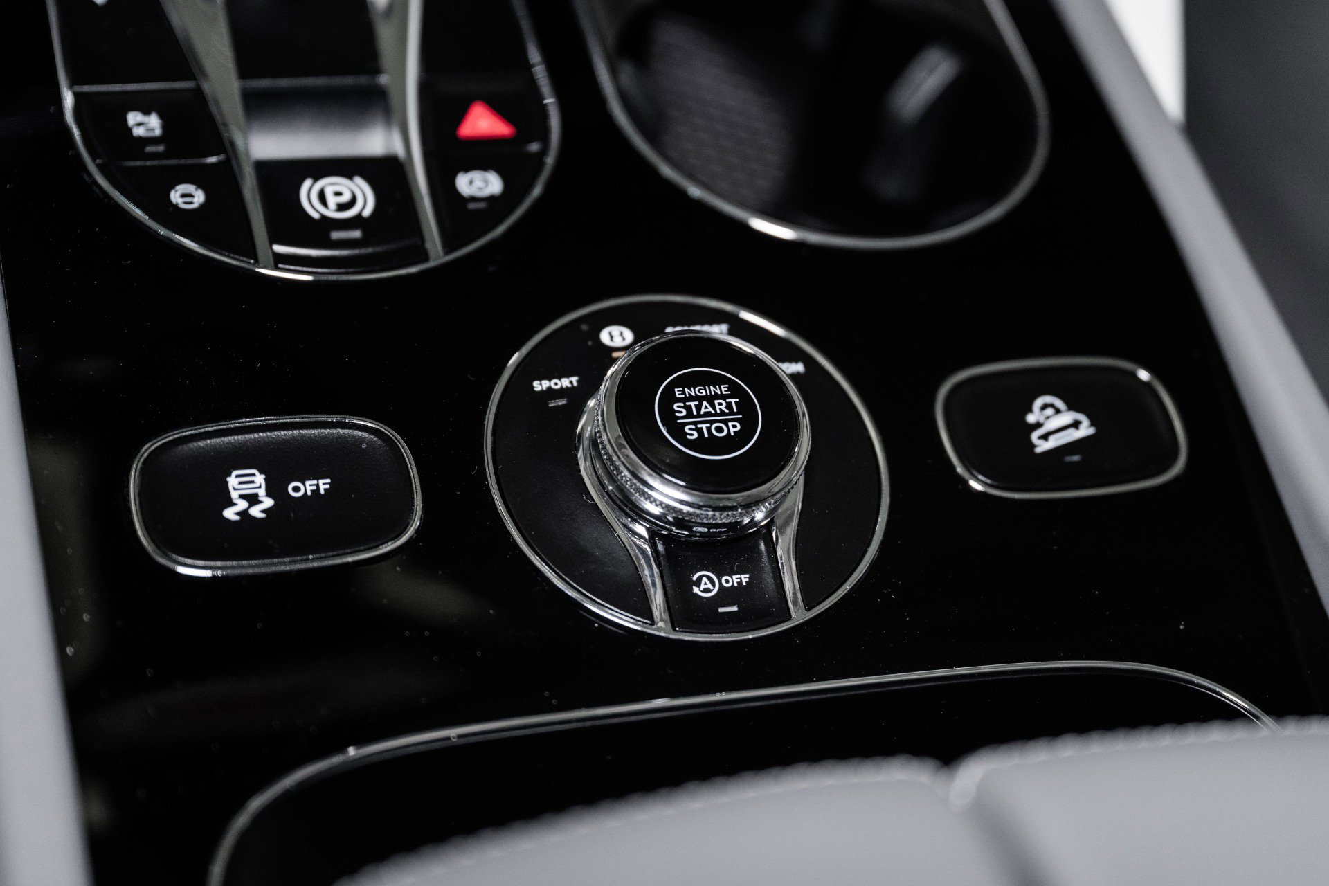 New 2025 Bentley Bentayga Extended Wheelbase image 55