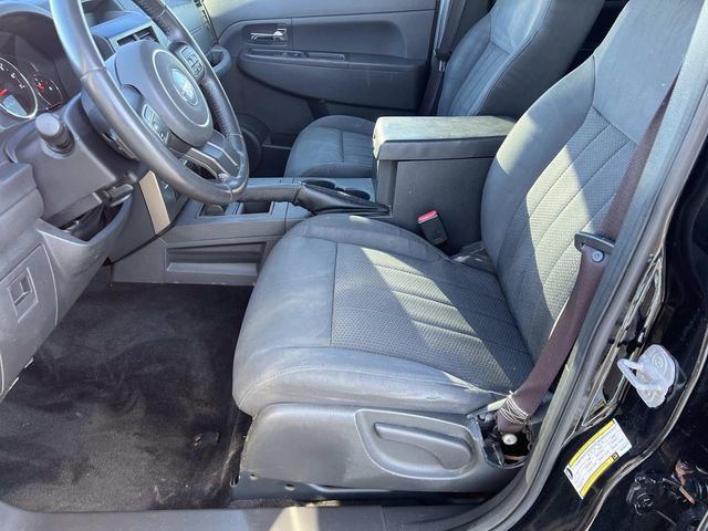 Used 2012 Jeep Liberty Sport w/ Popular Equipment Group AWD/4WD image 19