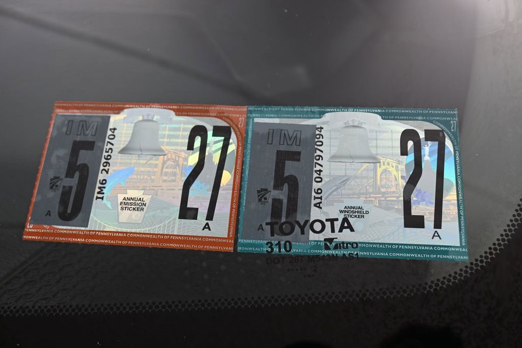 Used 2022 Toyota Tundra SR w/ SR Tow Package RWD image 8