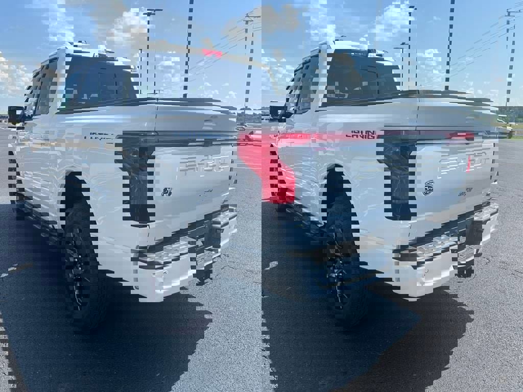 New 2025 Ford F150 Lightning Lariat w/ Max Trailer Tow Package image 31