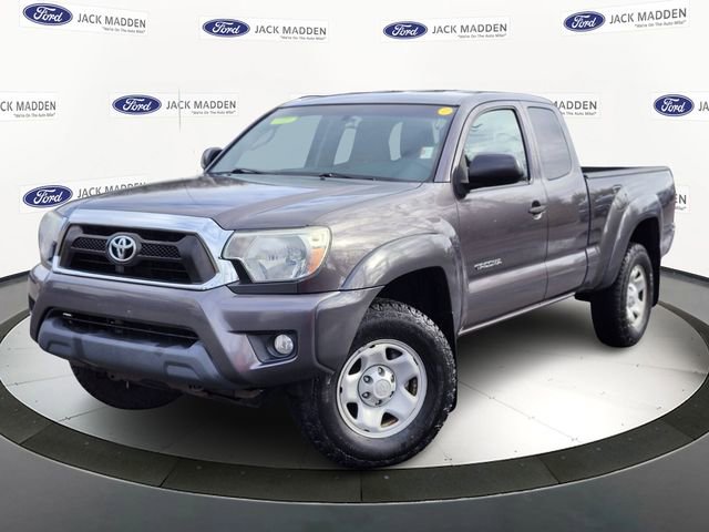 Used 2015 Toyota Tacoma 4x4 Access Cab V6 w/ SR5 Package image 1