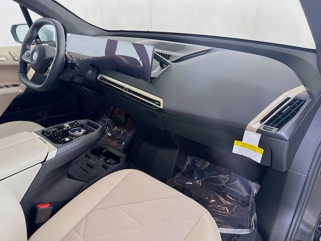 Used 2026 BMW iX xDrive45 image 28