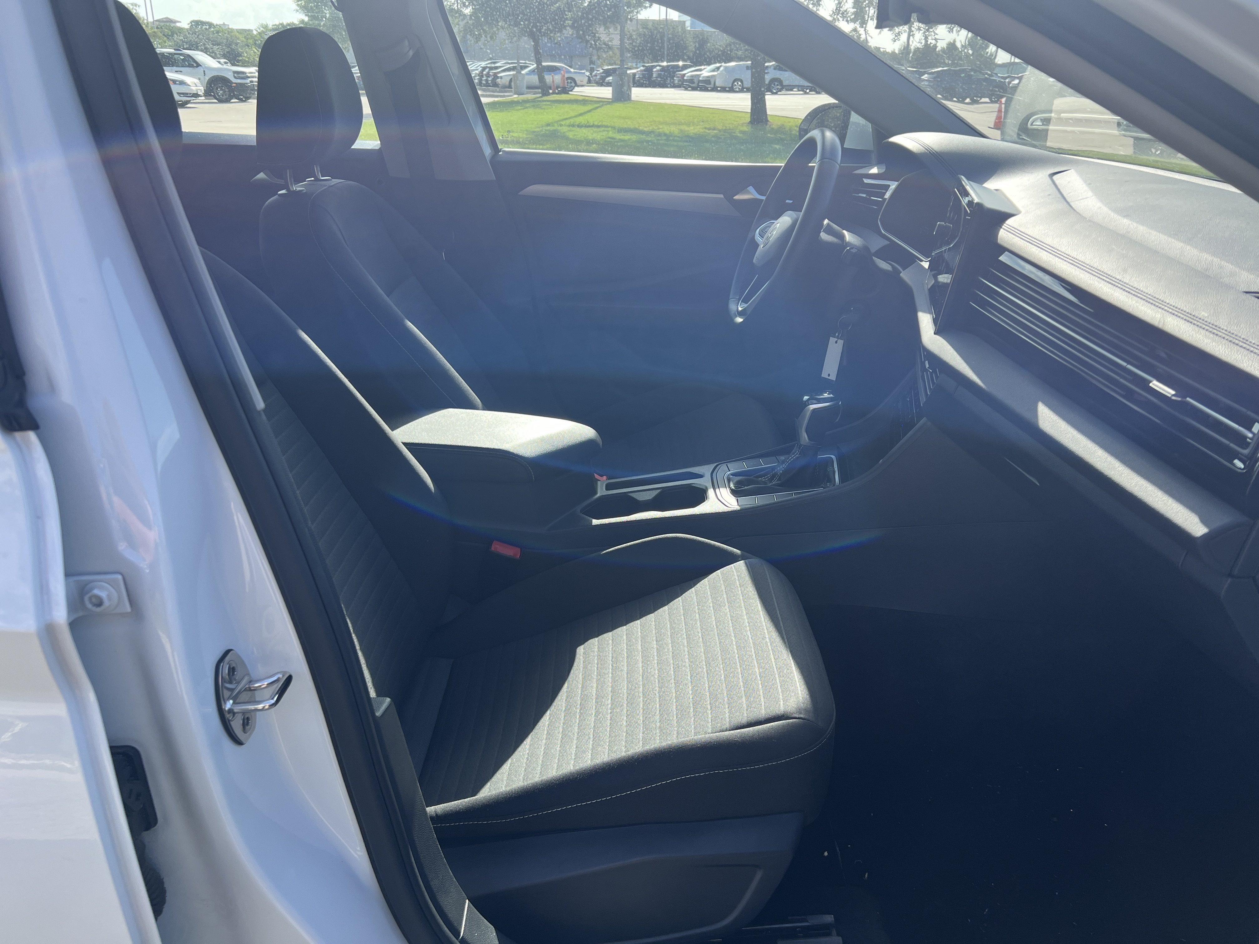 Used 2025 Volkswagen Jetta S FWD image 26