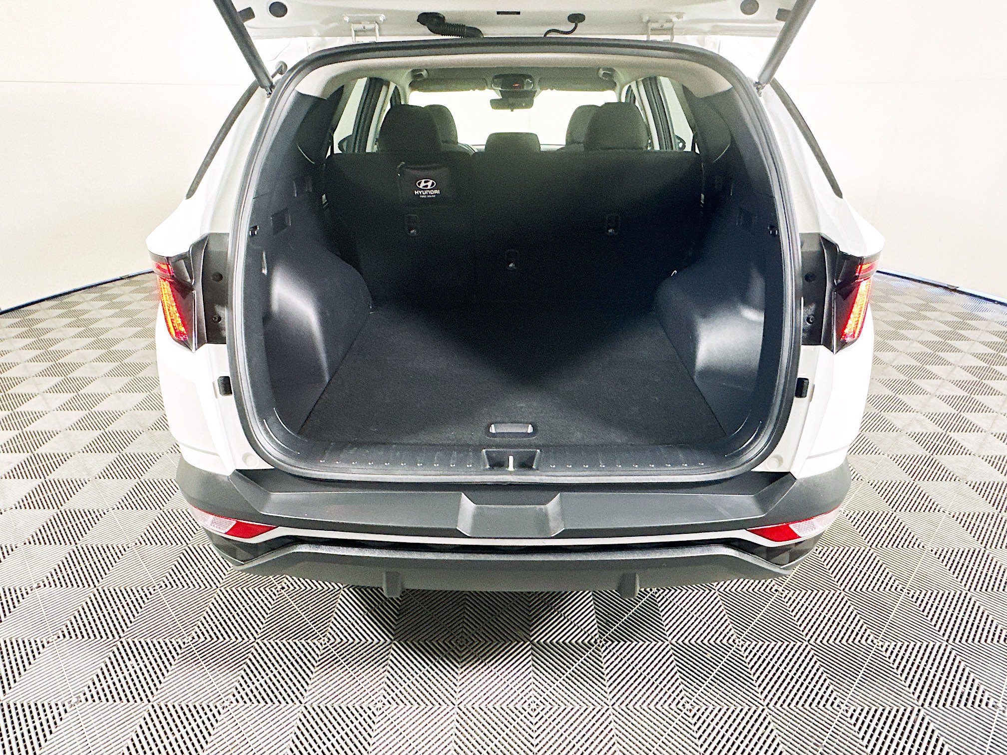 Used 2023 Hyundai Tucson SEL FWD image 31