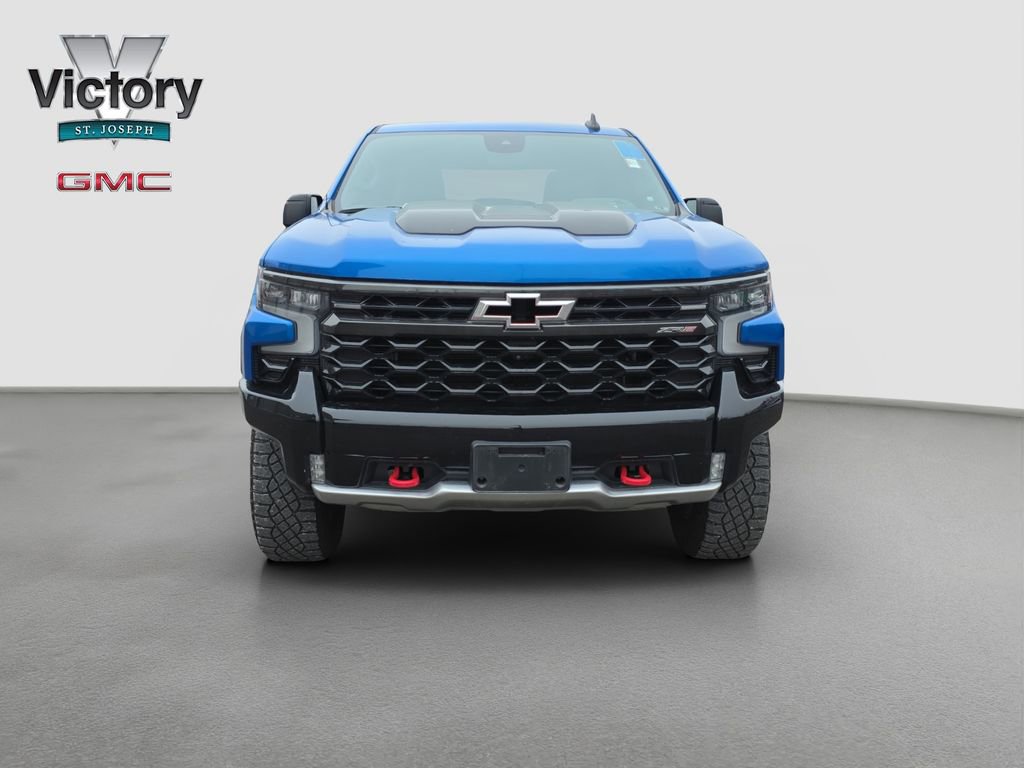 Used 2023 Chevrolet Silverado 1500 ZR2 w/ Technology Package image 2