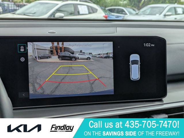 Certified 2025 Kia Sorento S w/ Panoramic Sunroof Package AWD/4WD image 25