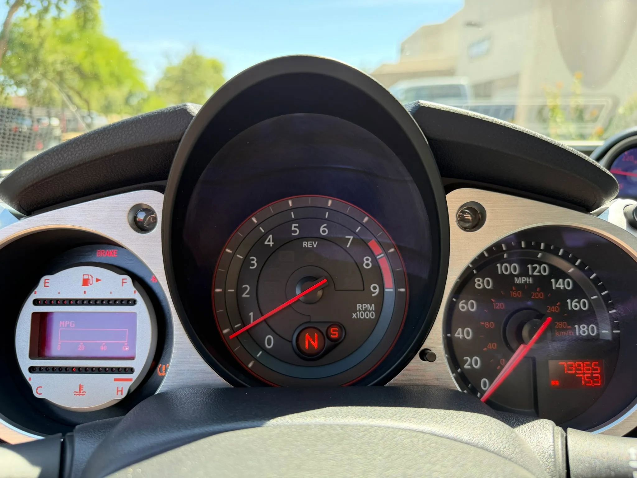 Used 2009 Nissan 370Z Touring w/ Sport Pkg RWD image 16