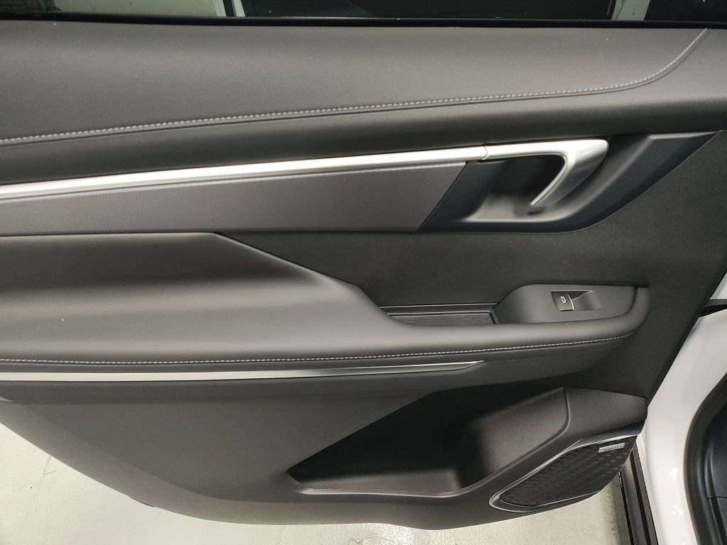 New 2026 Buick Enclave Sport Touring w/ Power Package image 28