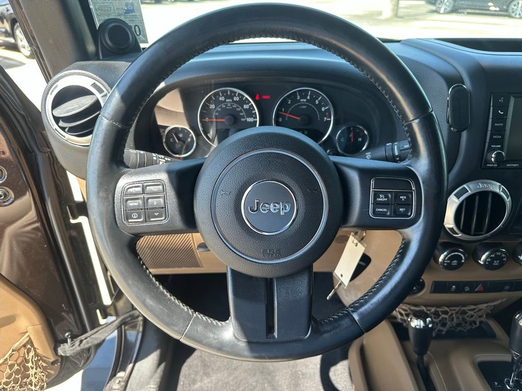 Used 2013 Jeep Wrangler Unlimited Sahara w/ Connectivity Group image 13