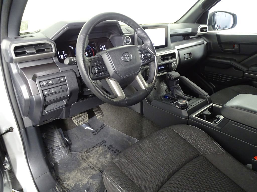 Used 2025 Toyota 4Runner SR5 image 15