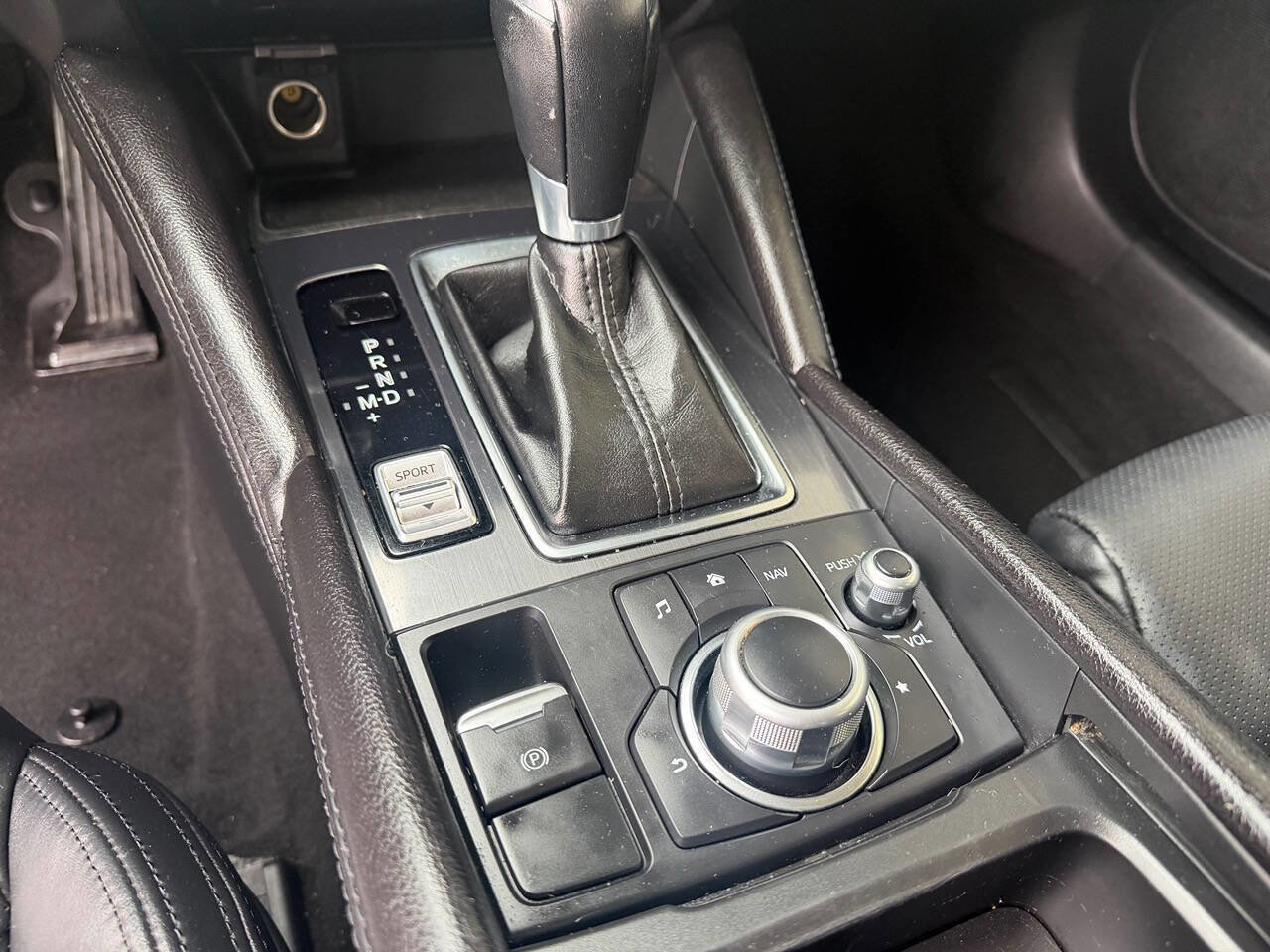Used 2017 MAZDA MAZDA6 Touring FWD image 23